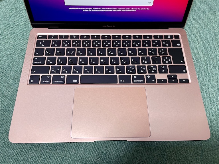 M1】Macbook Air 2020 13インチ ゴールドを購入！(整備済製品) | mupic.net