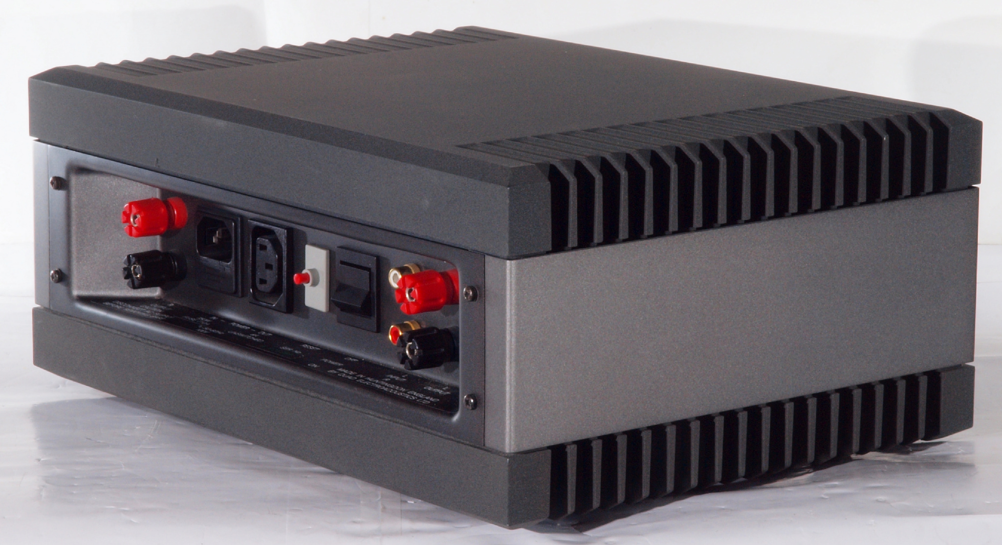 英国の QUAD 606（MKII）/66 ステレオアンプセット 英国の QUAD 606