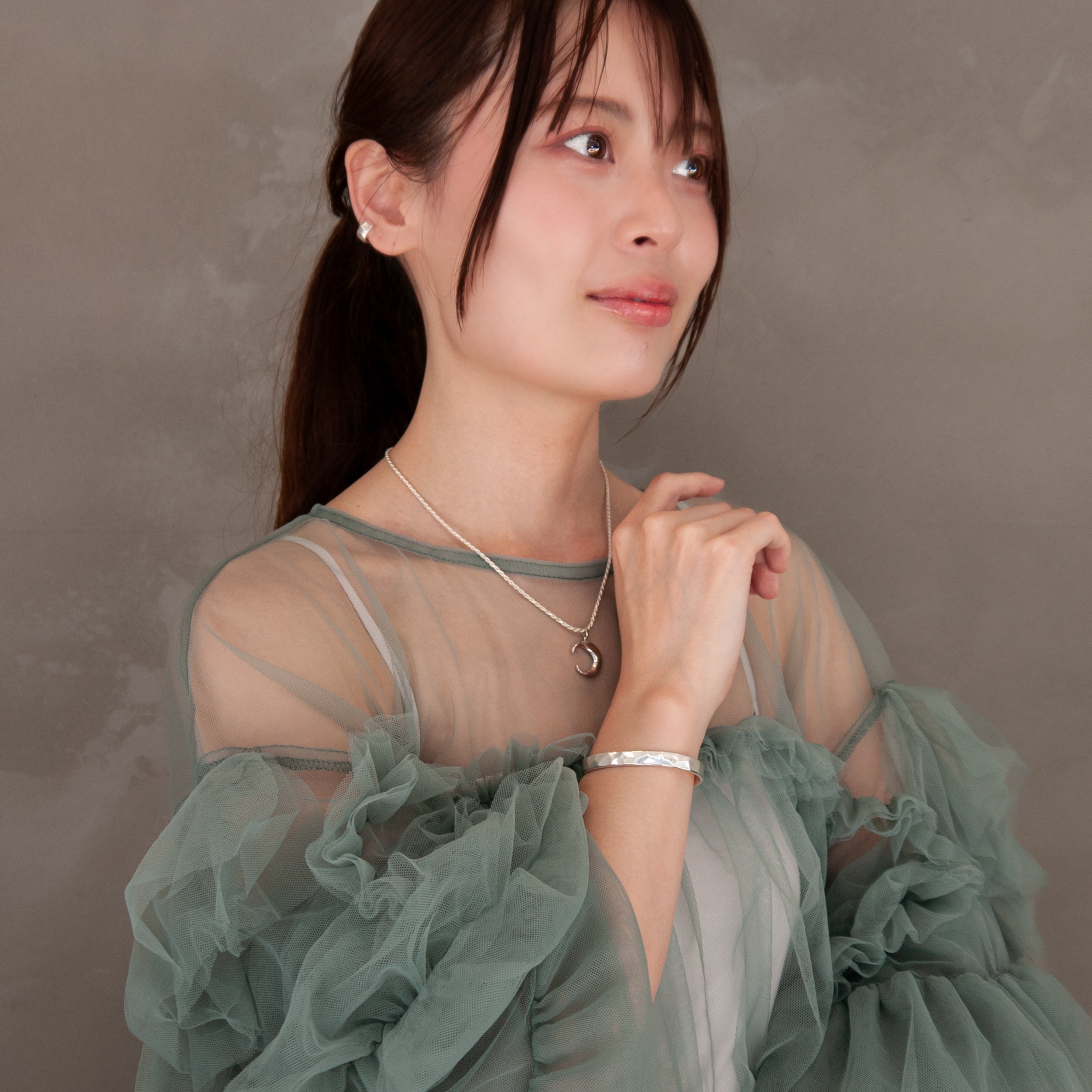 バングル ゆらぎモチーフ シルバー sv925 – AQUA SILVER