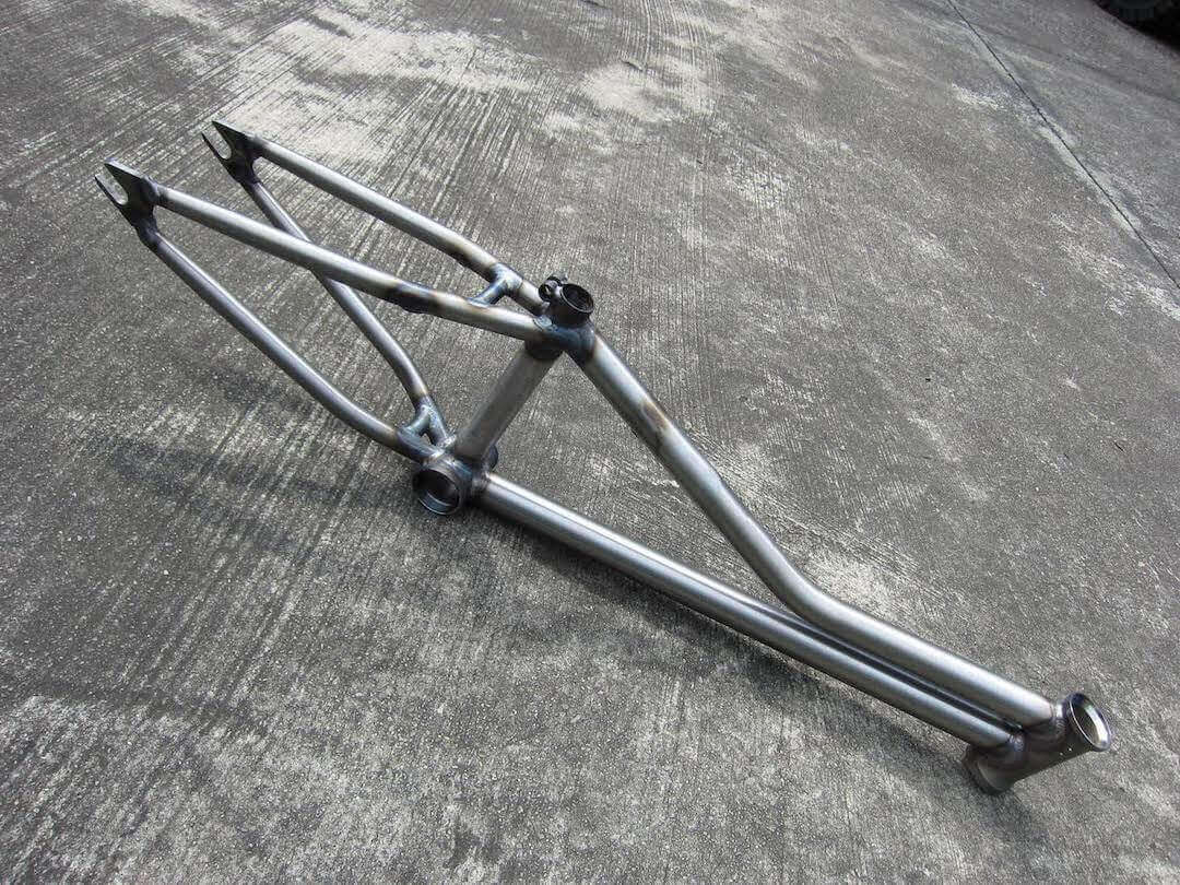 ARES V FRAMEが遂に今月末入荷予定です！ – ARESBIKES