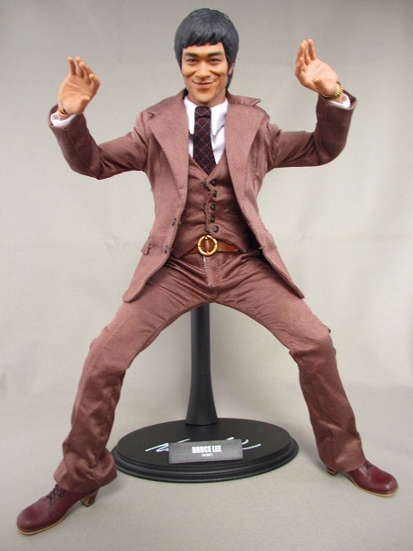 ホットトイズ マイコン ブルース・リー ビジネススーツ版 レビュー