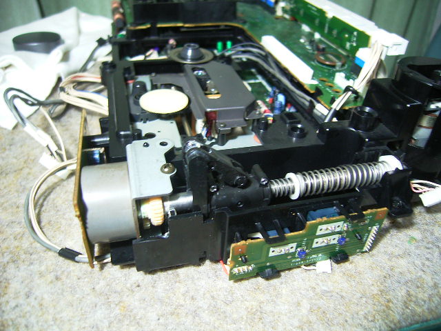 SONY D-3000 電動扉の開閉不良 | 北総テクニカルサービス ブログ