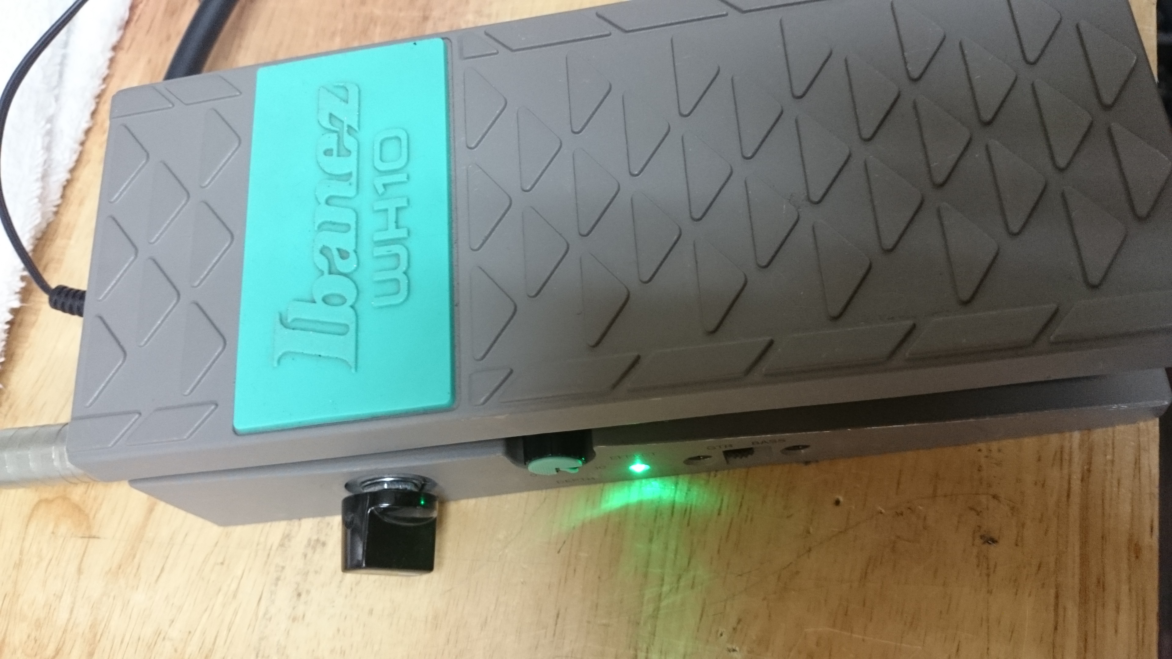 Ibanez WH10 ワウペダル ポット交換 | ギターリペア工房DNS-Draw a New