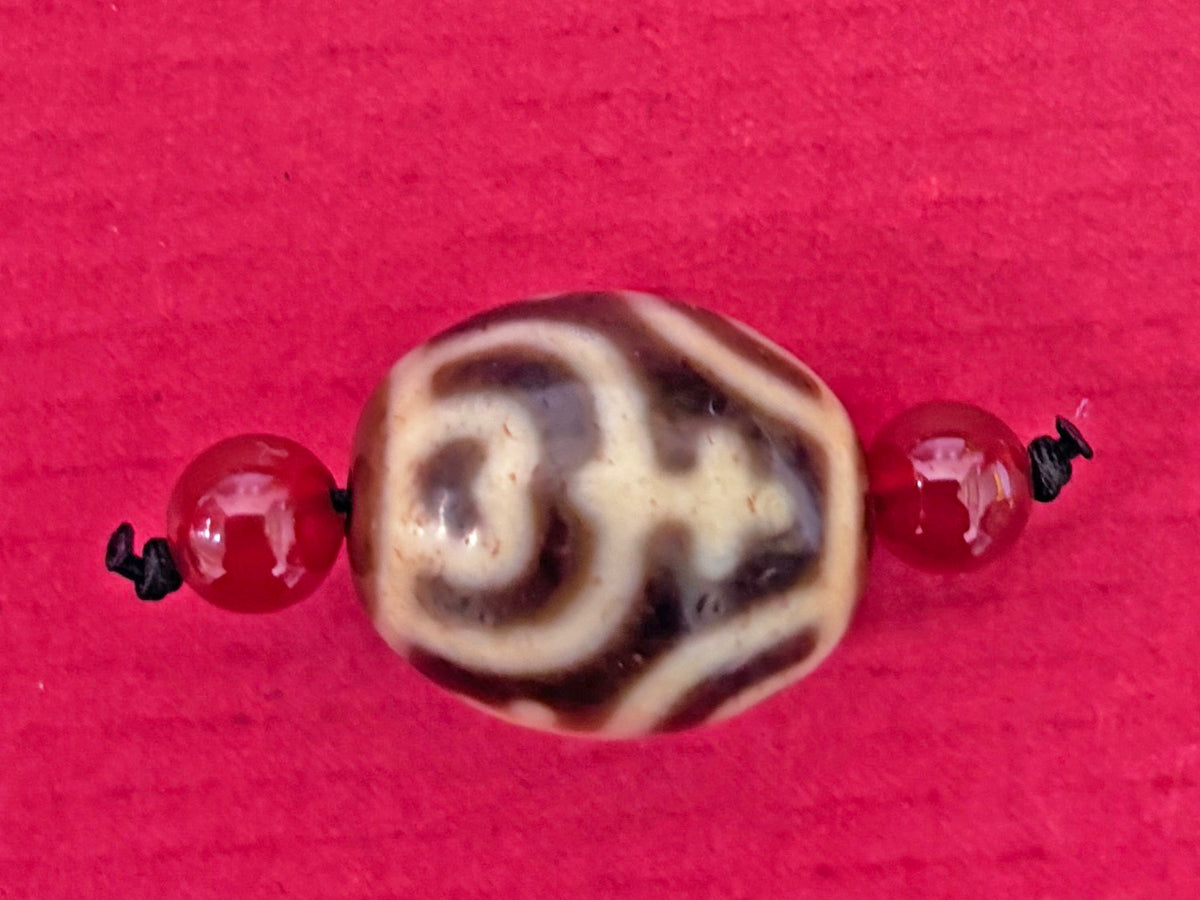 蓮花宝瓶天珠・老礦伝承天珠 – 天然石の店 ふうちゃん