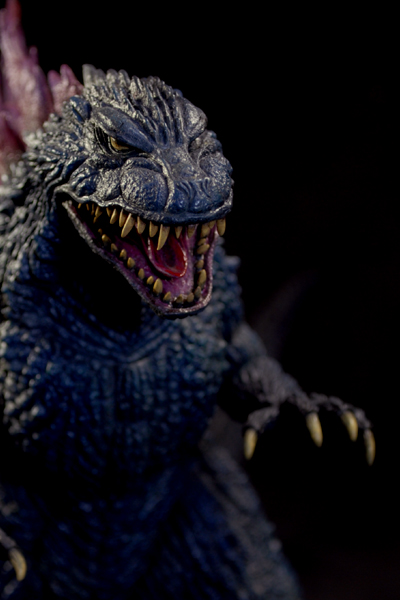 KOC】 ゴジラ2000ミレニアム 完成品