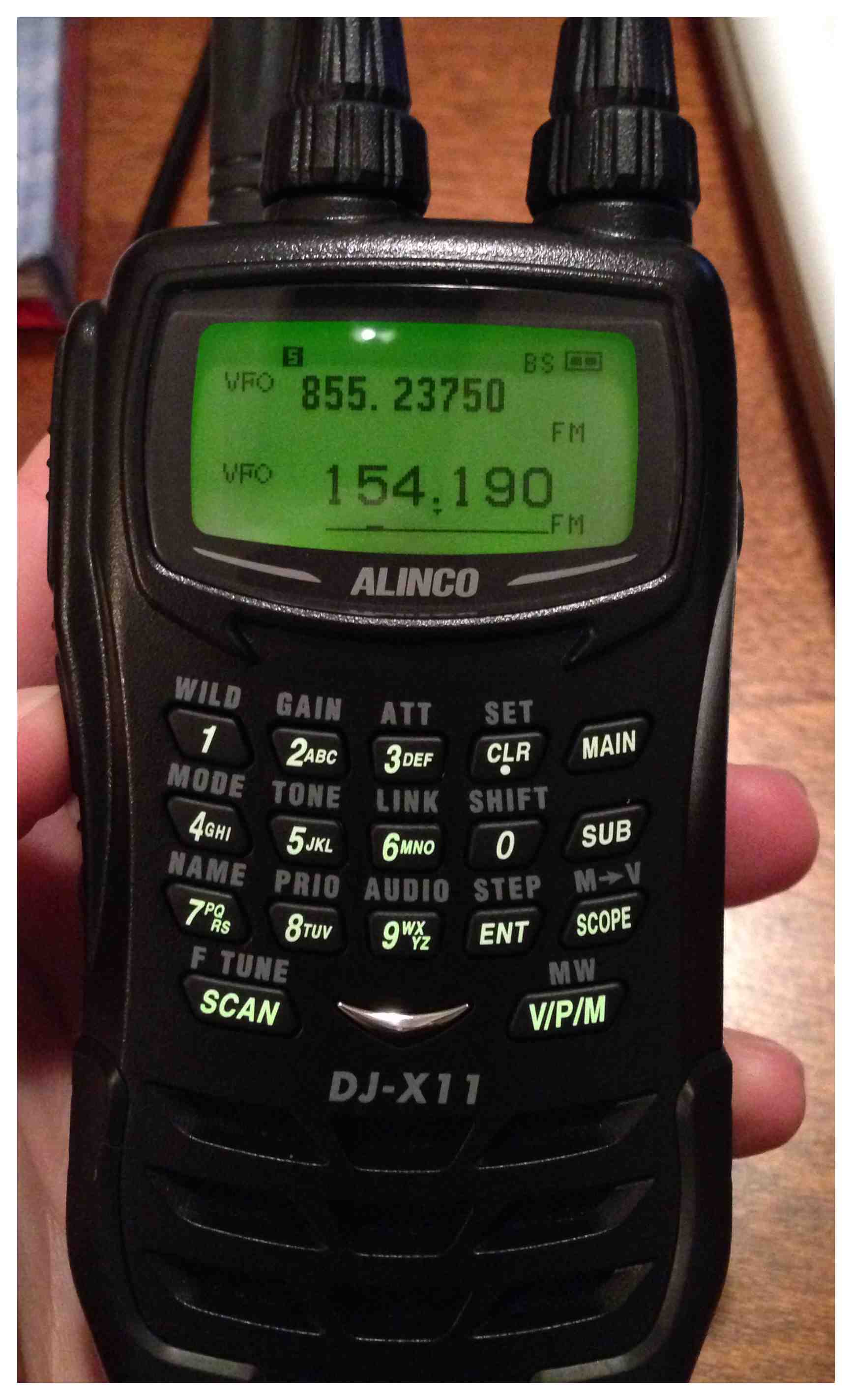 新しい広帯域受信機。Alinco DJ-X11 : r/amateurradio