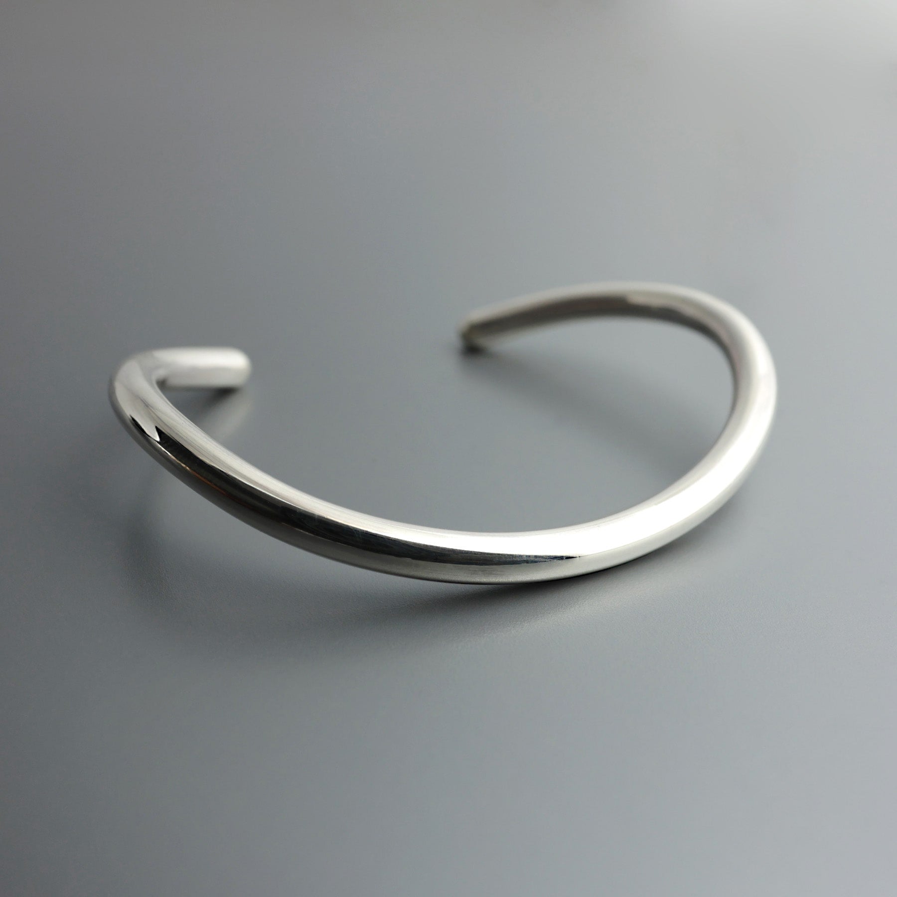 シルバー950バングルブレスレット - IBUQUI 下北沢にあるオーガニック