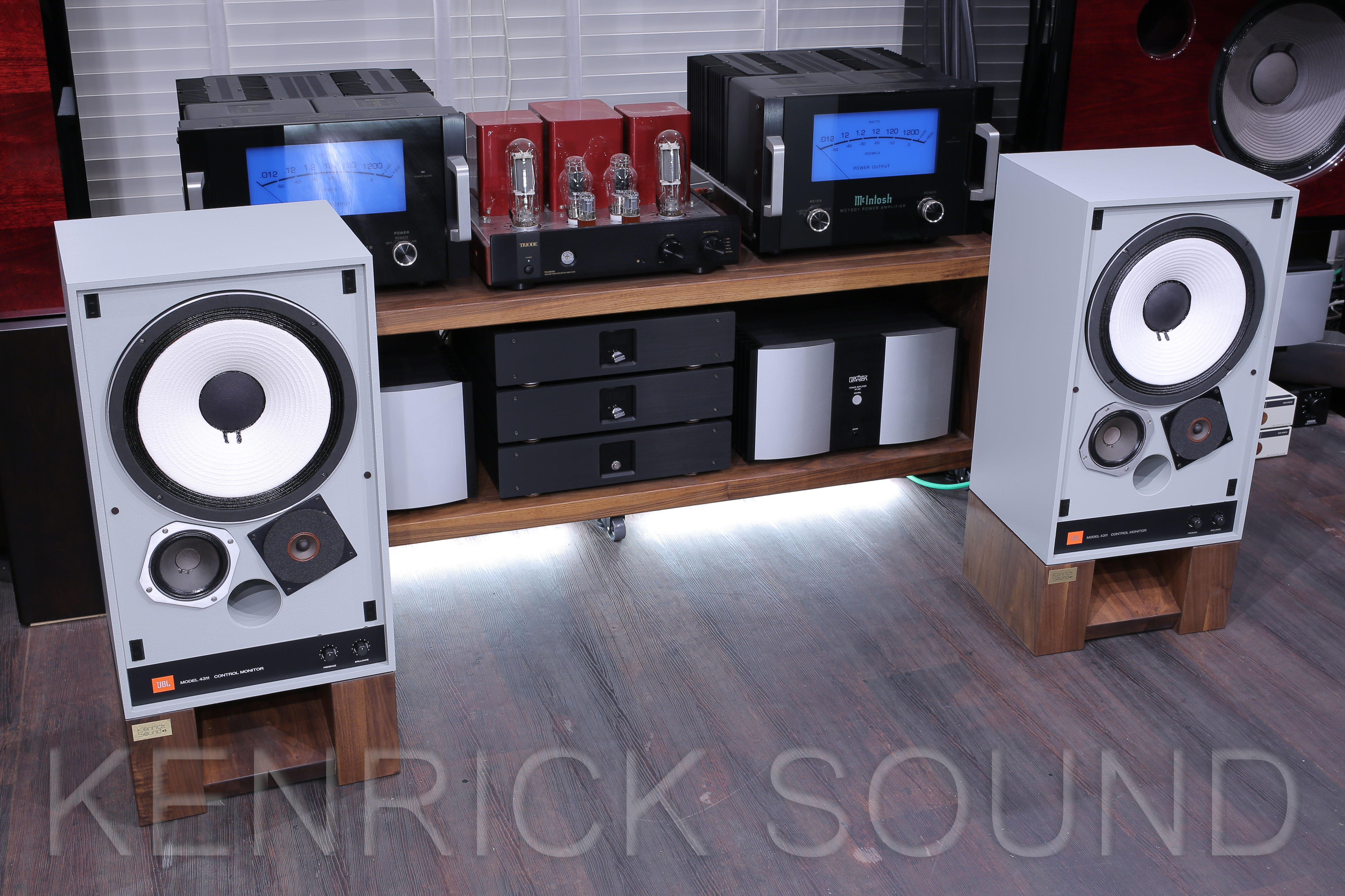 新品同様をお望みの方に JBL 4311 ケンリックサウンド・メンテ 別格の