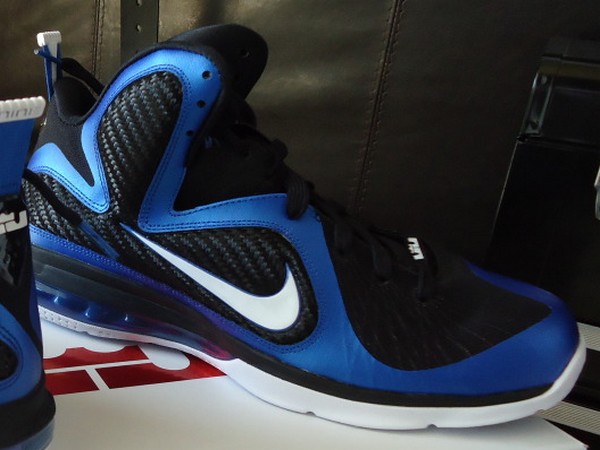 Nike LeBron 9 “Kentucky Wildcats” Drops this Saturday | NIKE