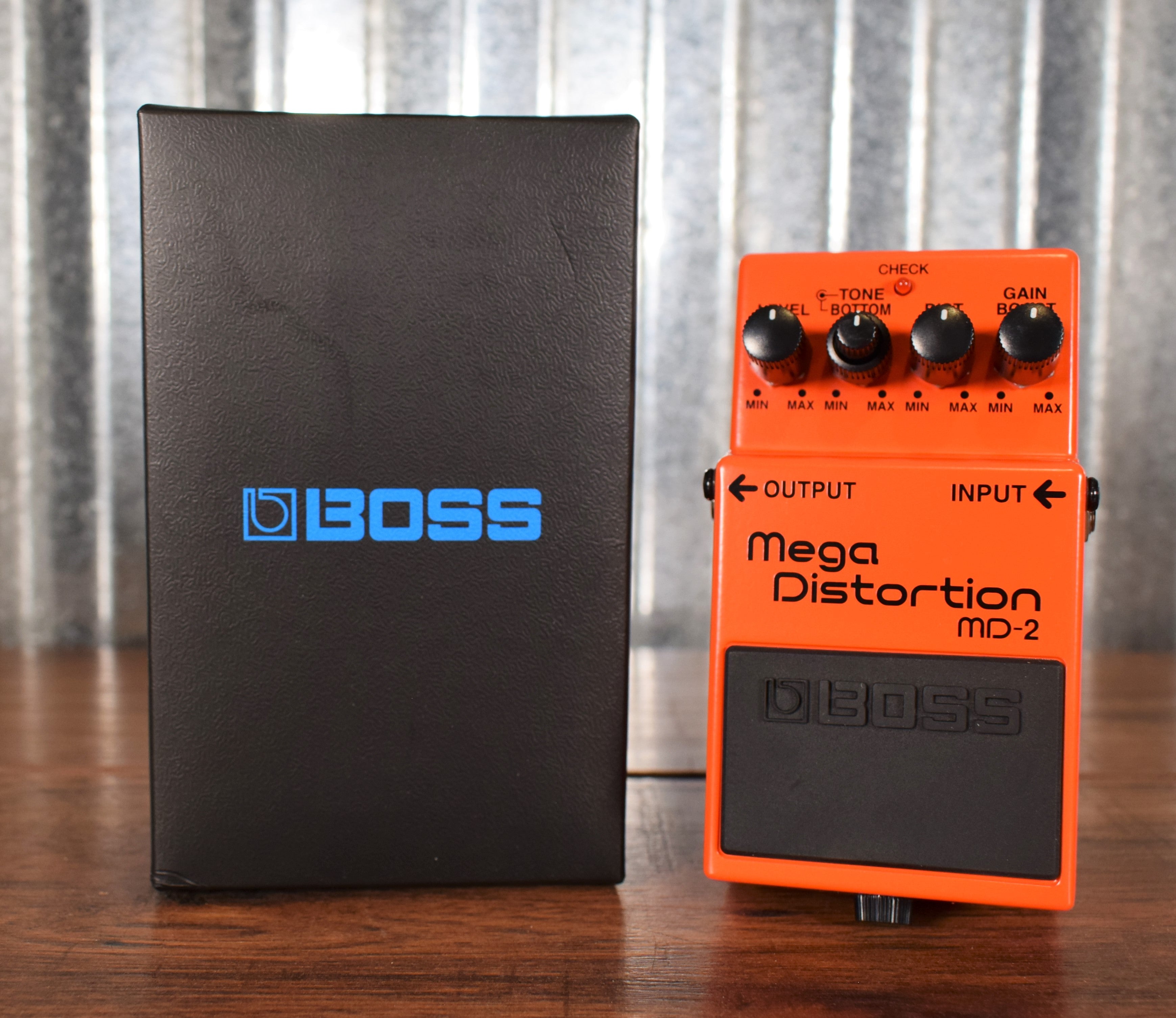 Boss MD-2 Mega Distortion Guitar Effect Pedal – Specialty Traders