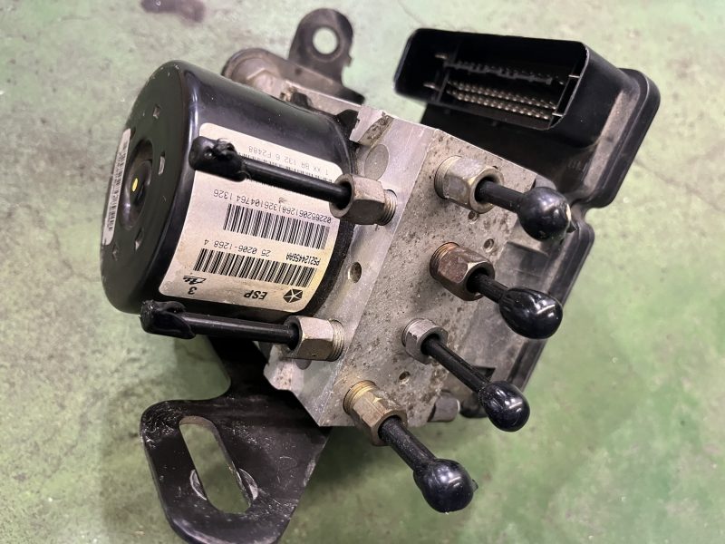 ABSモジュール内部故障に対する中古部品セットアップ/ジープコマンダー
