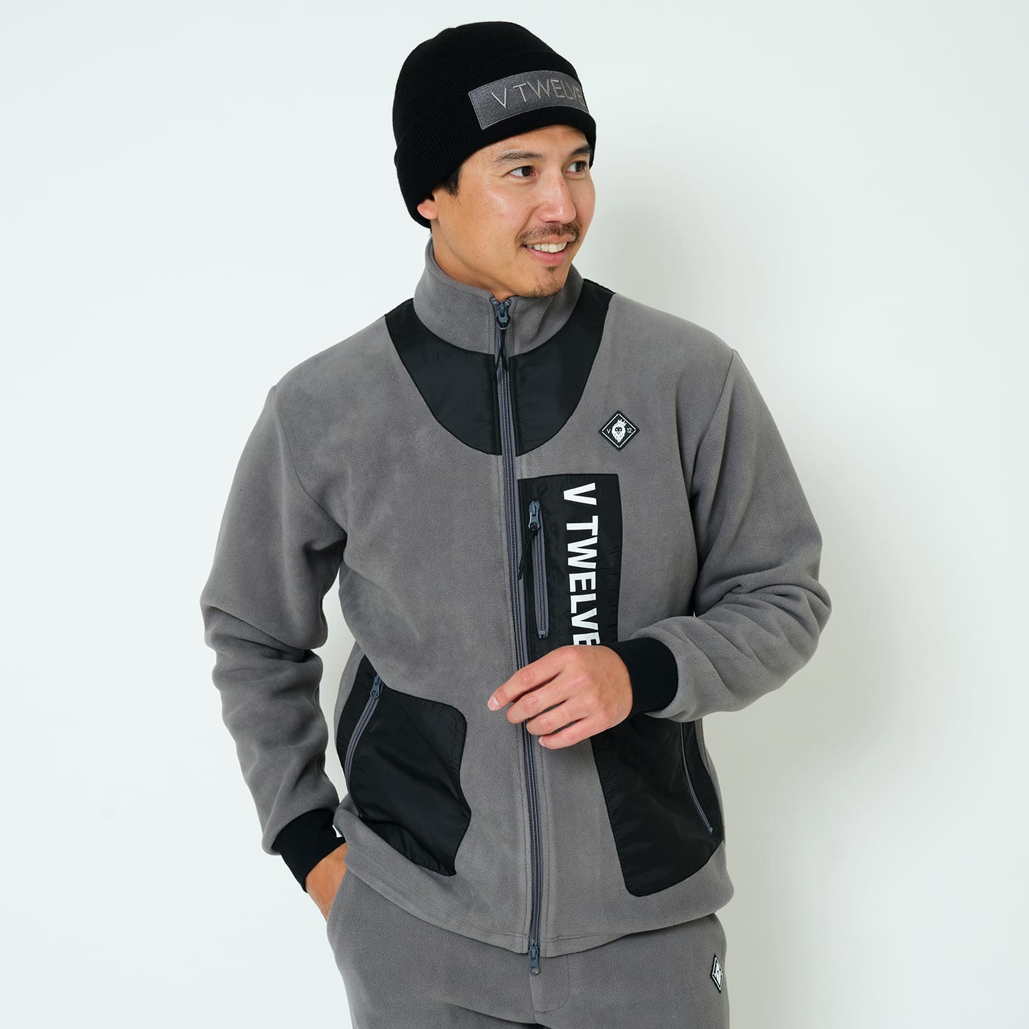 V12] ゴルフ メンズ フリースジャケット MAD FLEECE JKT | 【公式通販】