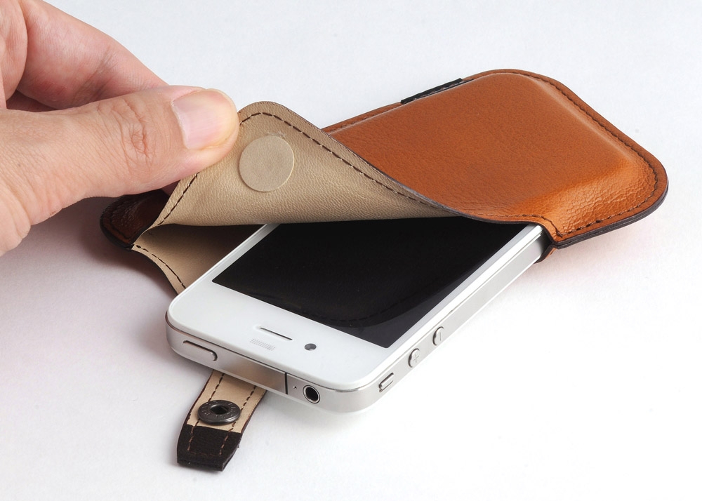 ハンドメイドレザートケース for iPhone 5 & 4/3GS/3G - buzzhouse design