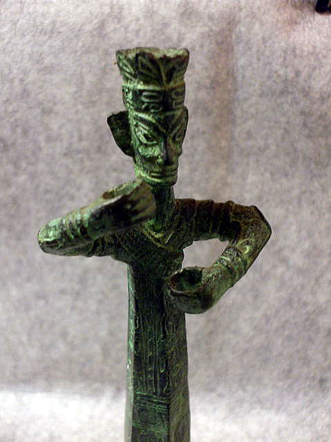 青銅器 「青銅立人像」 中国工芸