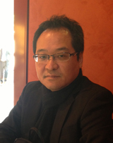 代表ご挨拶・経営理念｜企業情報【広告材料発見市場】