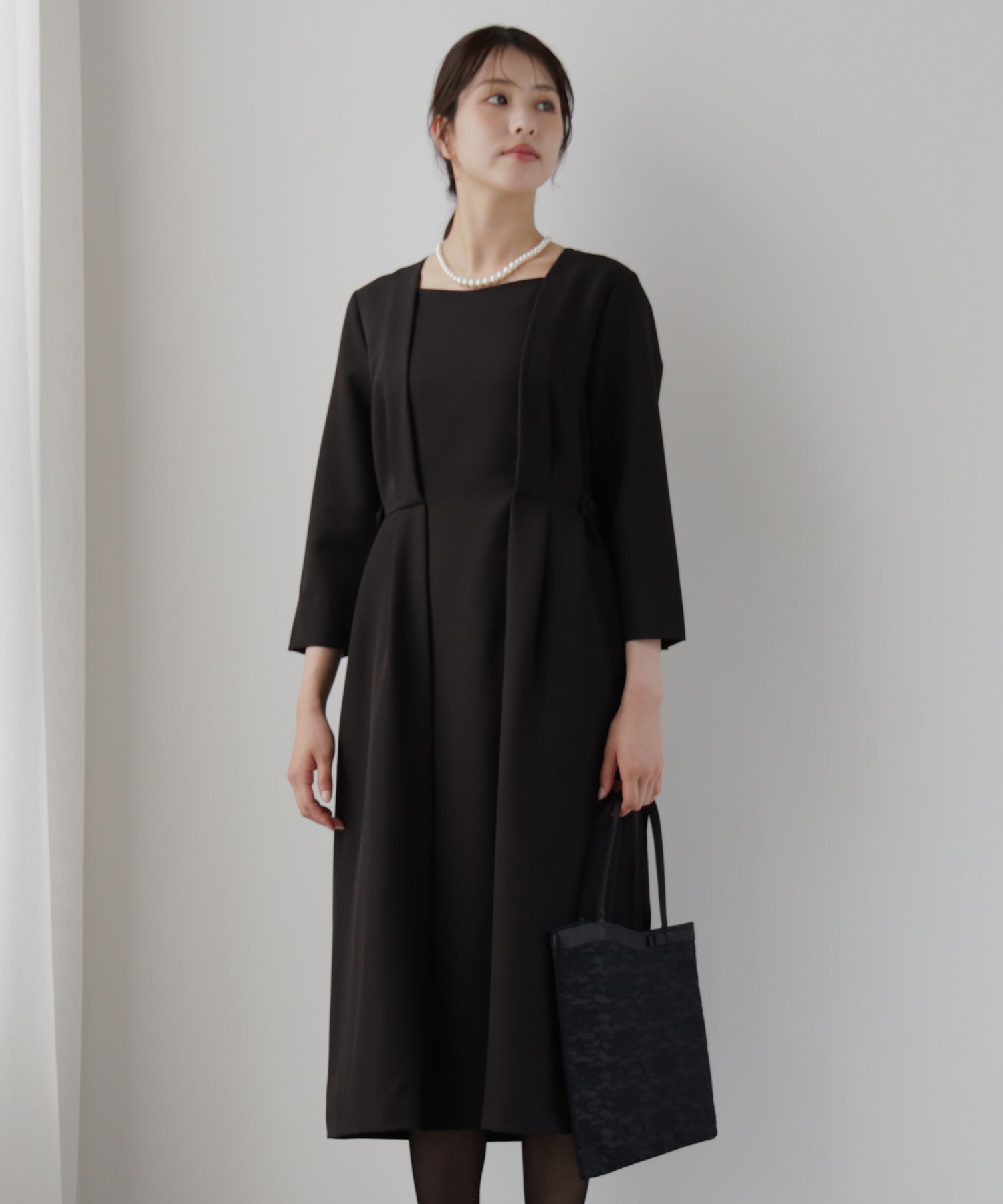 立体感が魅力のフォーマルワンピースdsy0141 ブラック – [公式]DRESS+