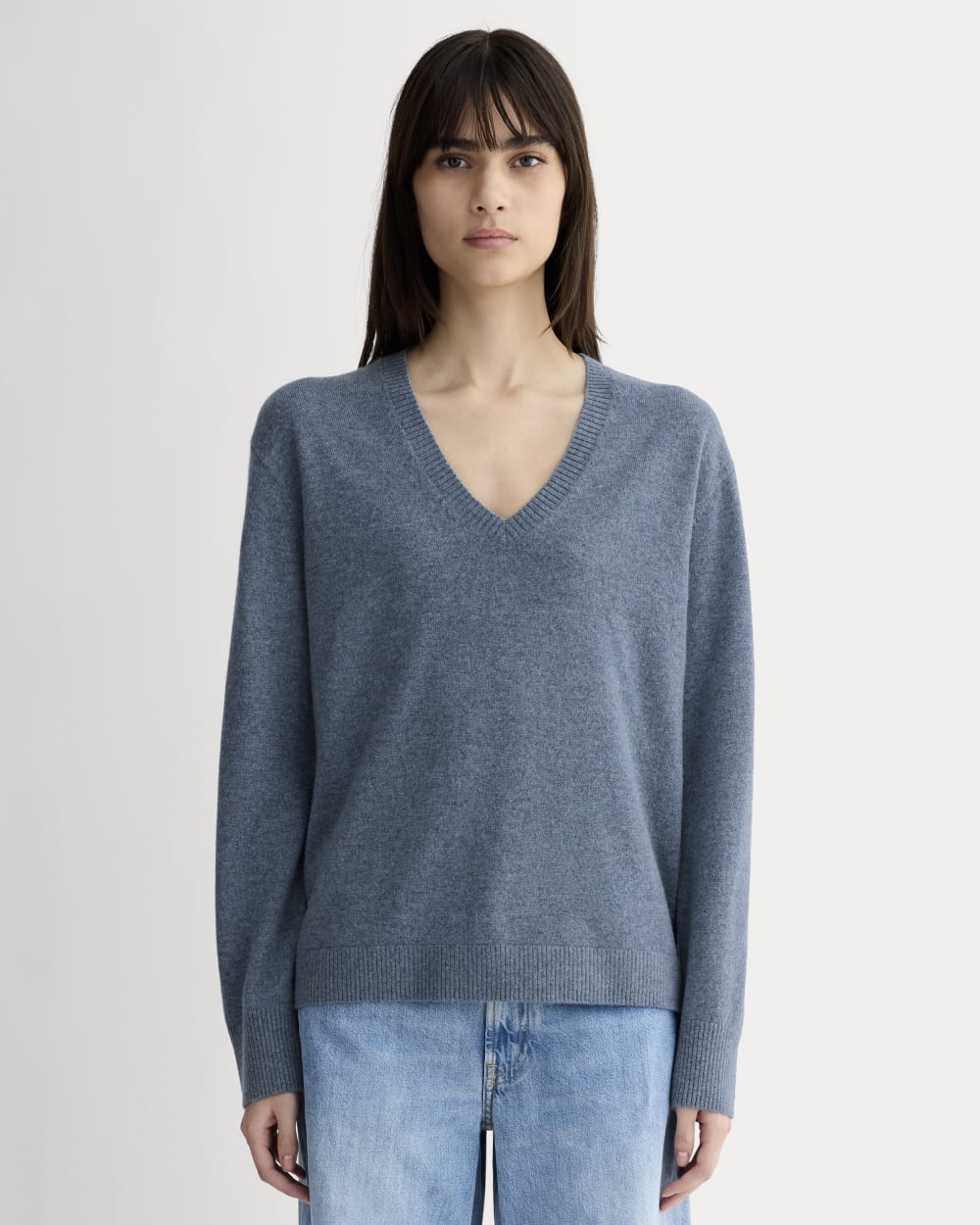 The Classic V in Cashmere | Denim Blue – Everlane