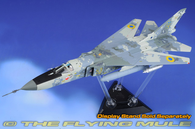 Su-24MR Fencer-E 1:72 Diecast Model - Calibre Wings CL-CA722405