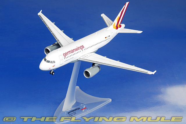 A319 1:200 Display Model - Herpa HE-555845 - $93.95