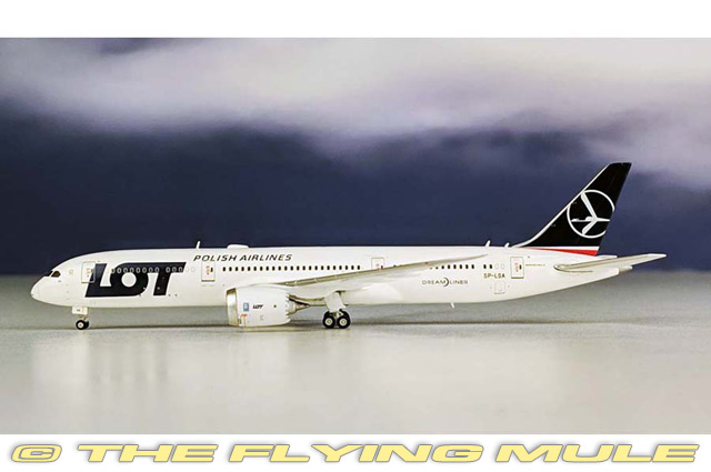 787-9 Dreamliner 1:400 Diecast Model - JC Wings JC-JC4LOT424 - $40.95