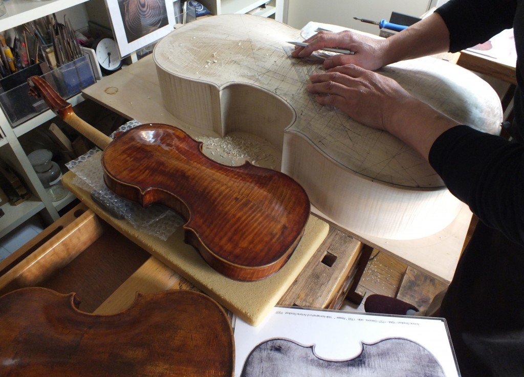 裏板の製作工程 | 自由ヶ丘ヴァイオリン