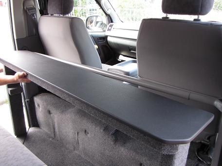 コンパクト折りたたみテーブル | 有限会社 カズ・クリエイション