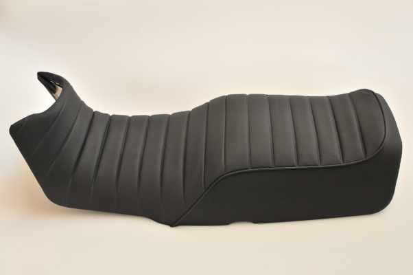 SUZUKI GSX400S スズキ カタナ 白防水タックロール アンコ抜き シート