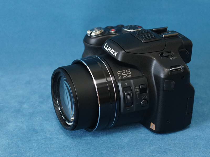 パナソニック Panasonic LUMIX DMC-FZ200の徹底レビュー 大口径ネオ