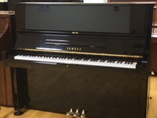 YAMAHA U2H