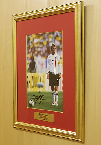 D.ベッカム直筆サイン入りフォトフレーム