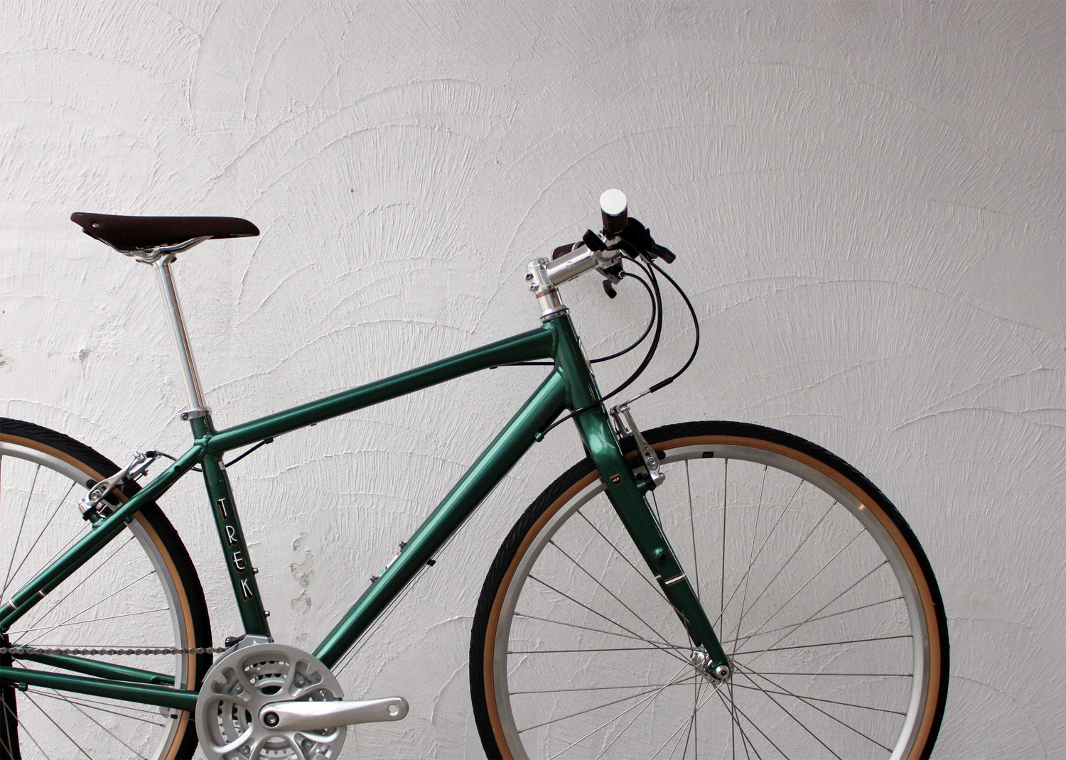 温故知新の限定クロスバイク。TREK FX LTD | お知らせ | ストラーダ