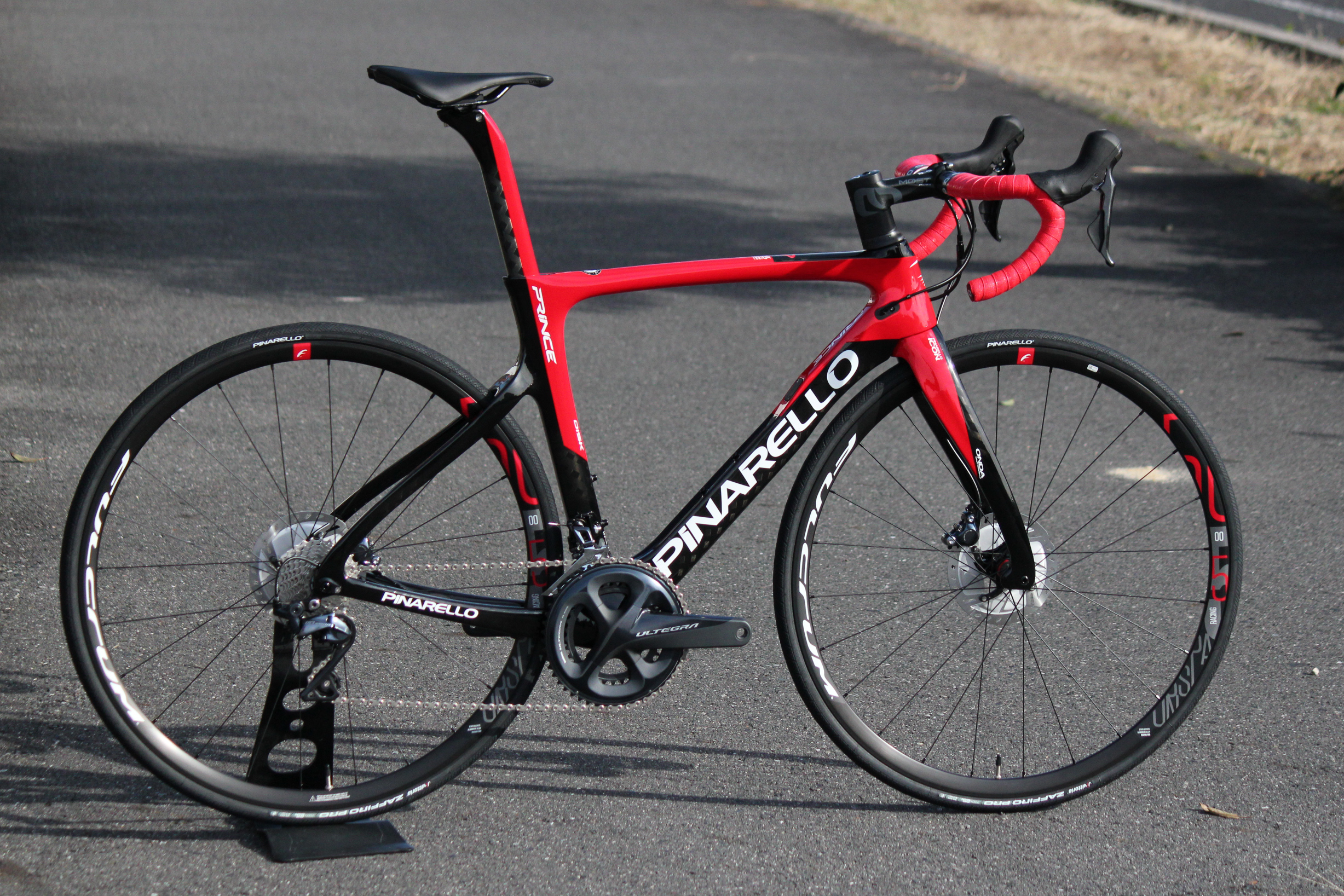 PINARELLO PRINCE DISCが現品限りのスペシャルプライス！ | お知らせ