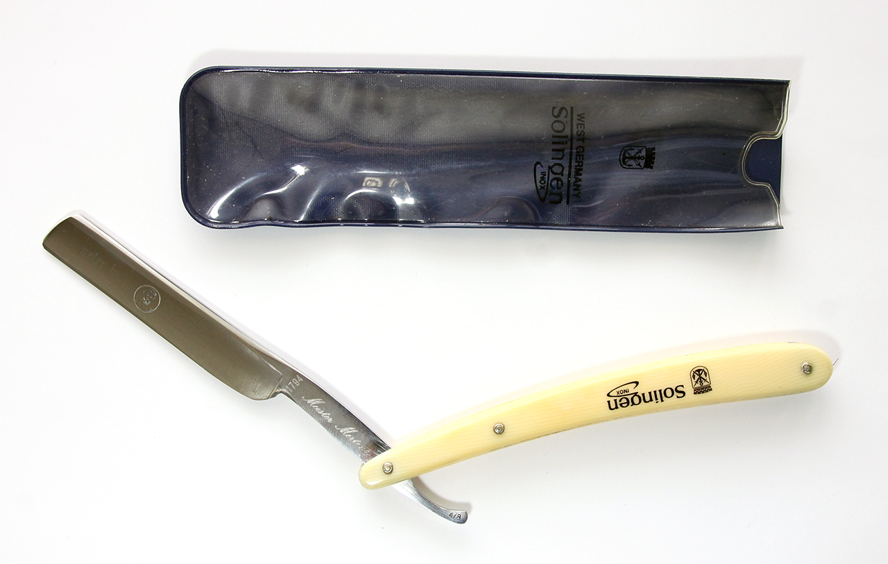 本レザー・日本剃刀使用のこだわりシェービング、大田区蒲田の神田理髪