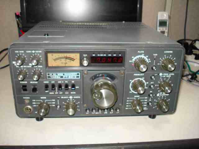 ヤエス HFトランシーバー FT－901