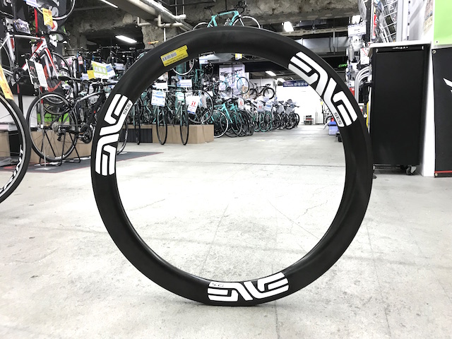 ENVEステッカーの色かえてみた！いいかんじで〜す^ ^ | 神戸で自転車を