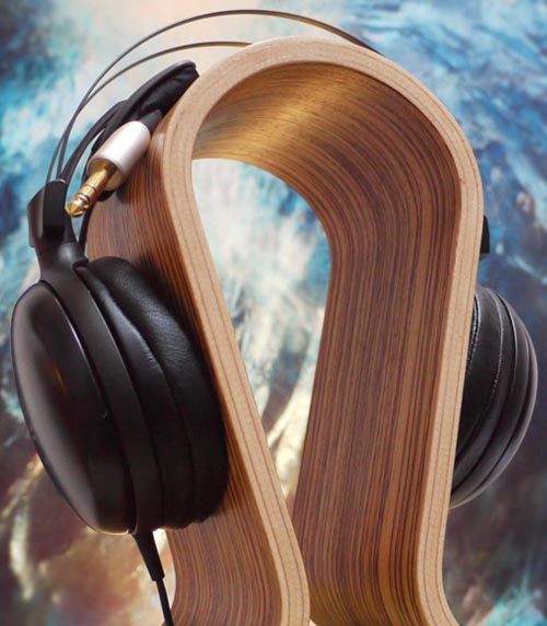 6moons audio reviews: audio-technica ATH-W5000 'Raffinato'