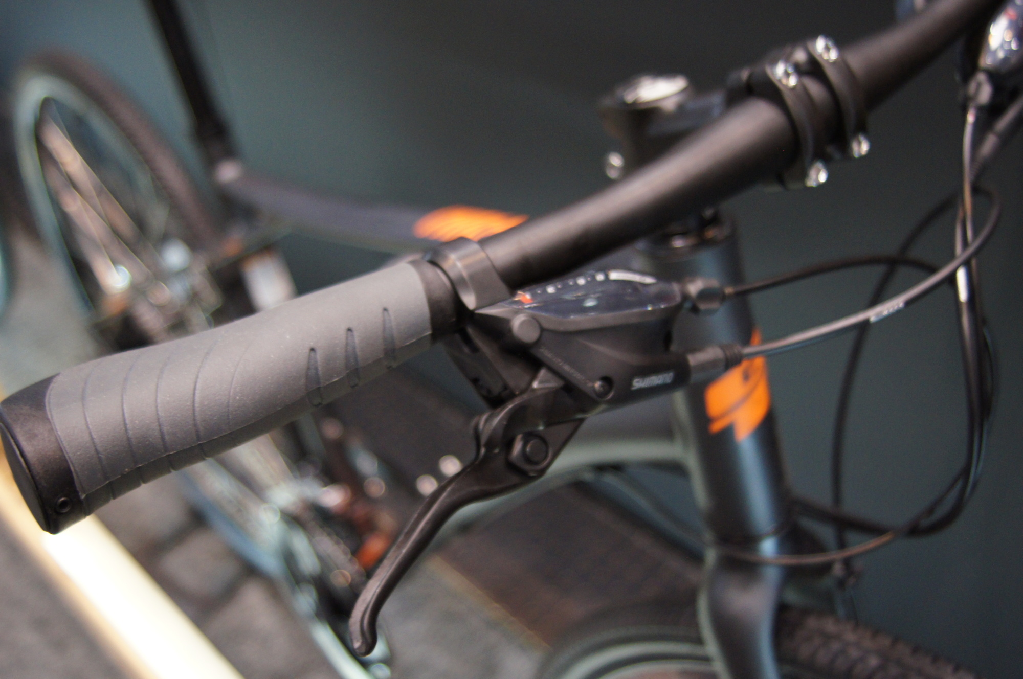 GT TRAFFIC X (トラフィック X) 2020年モデル 自転車 クロスバイク