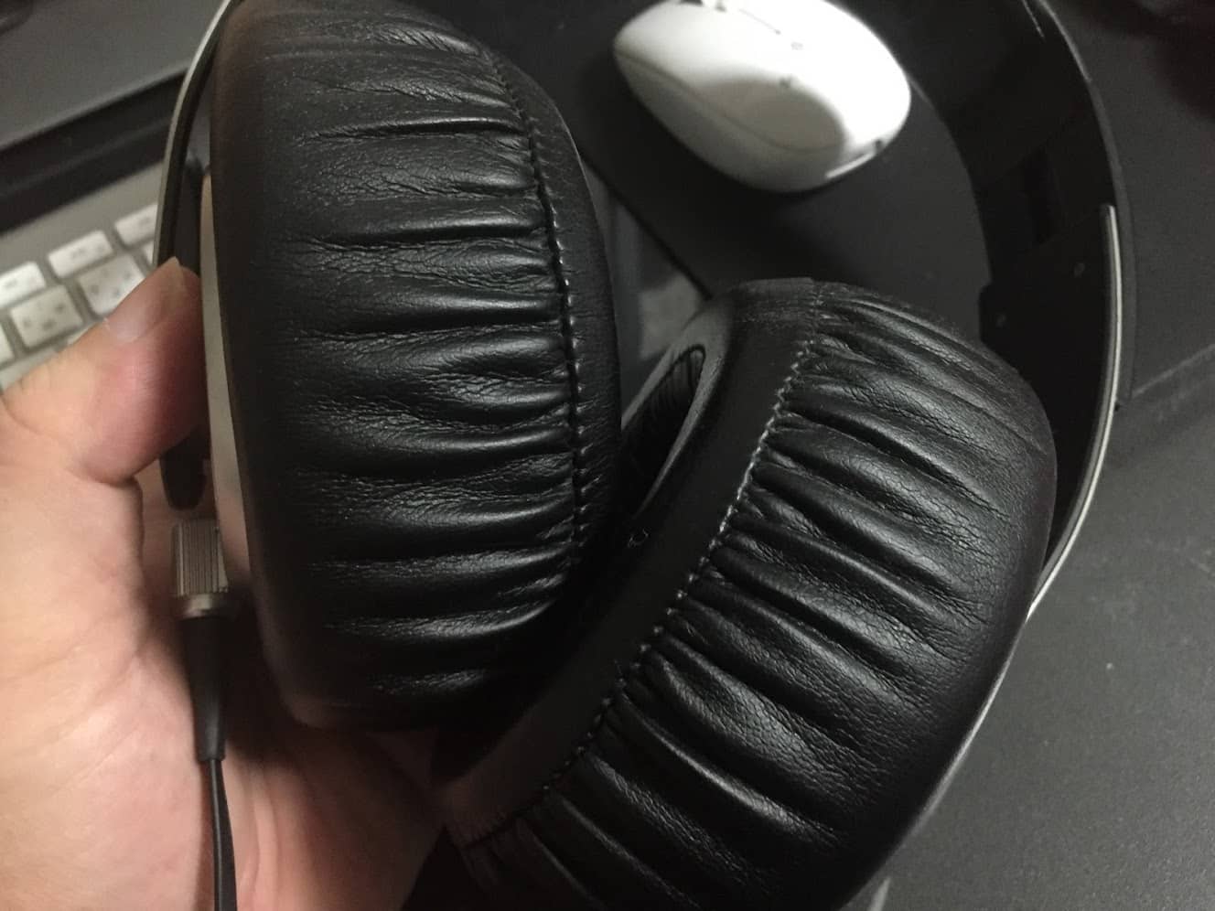 重低音の出るヘッドホンとして「タイヤホン」の愛称で人気を博したSONY