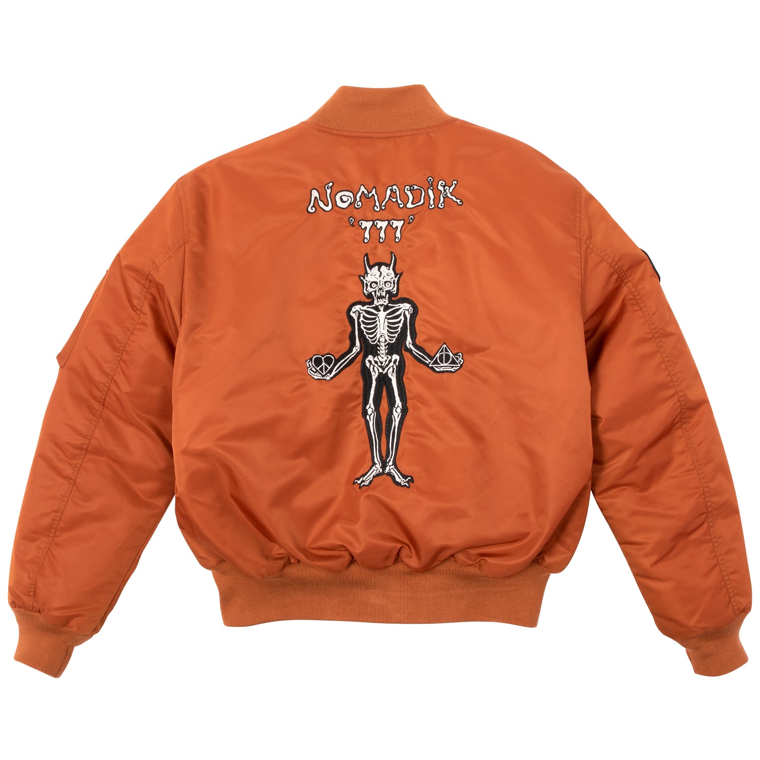 NOMADIK | TACTICS JAPAN Snowboard and Skateboard