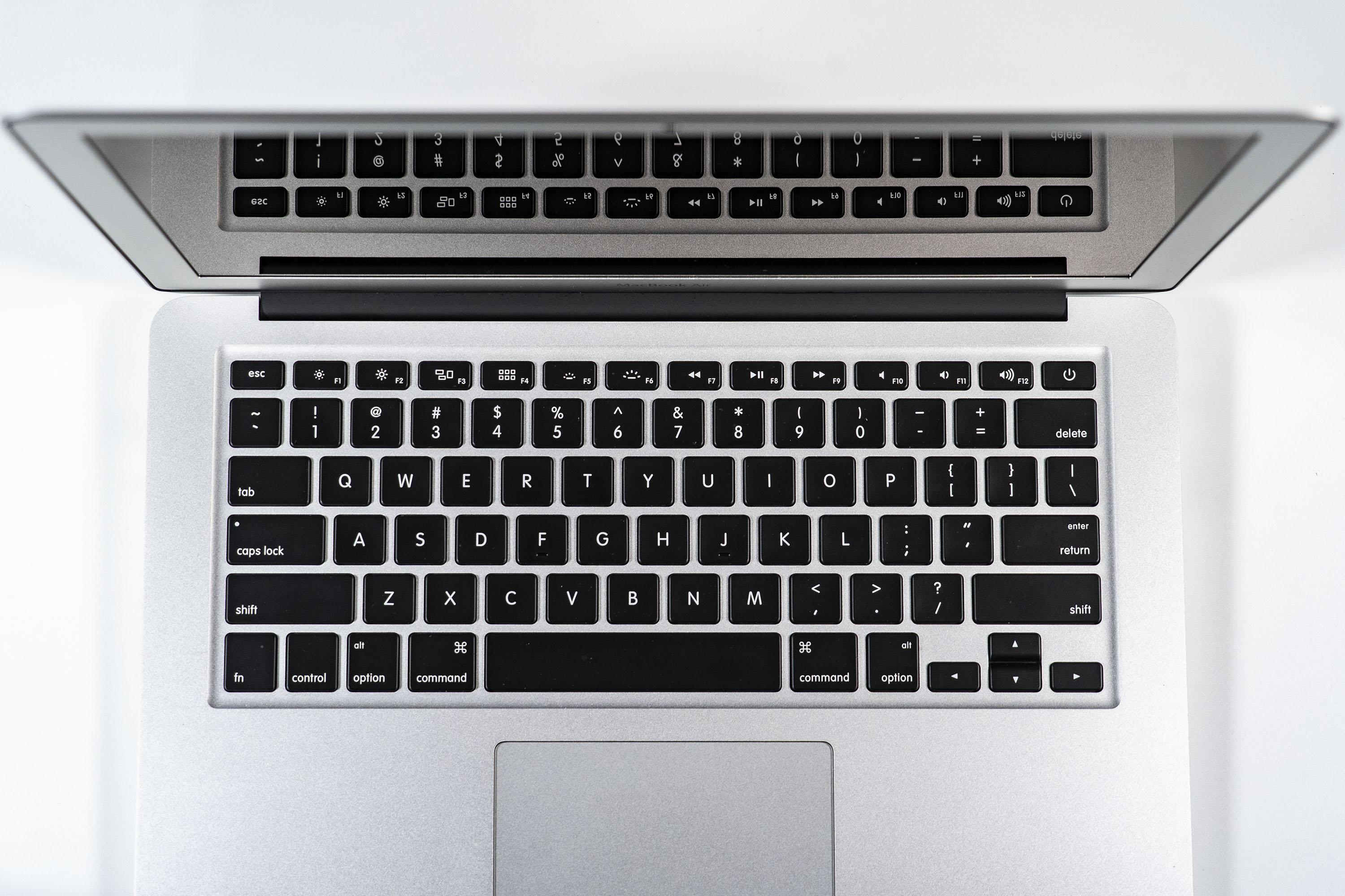 Buy Refurbished 2017 Apple MacBook Air (13-inch) 2.2 GHz Core i7