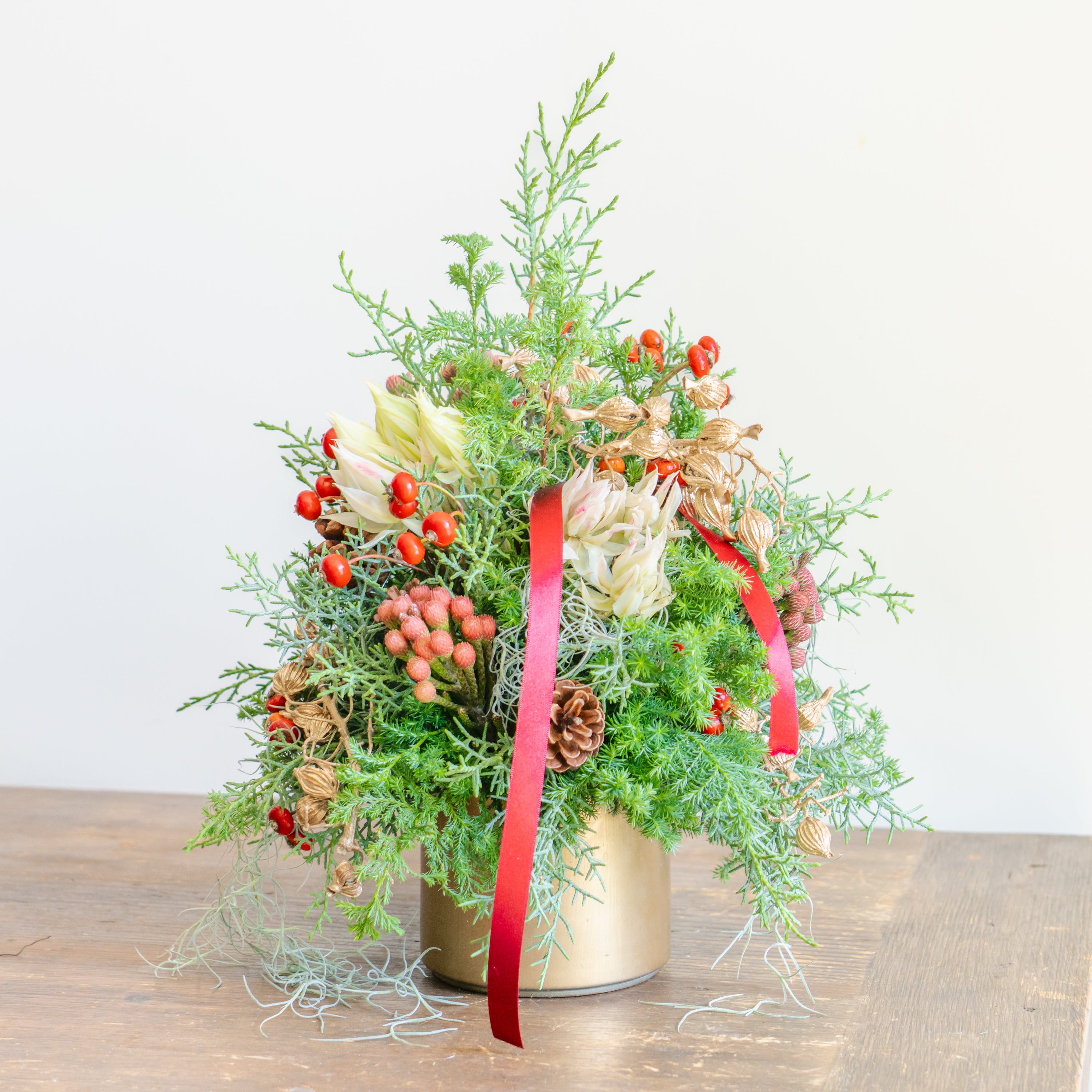 クリスマスツリーアレンジメント2025ならFlower&Plants tette │「手