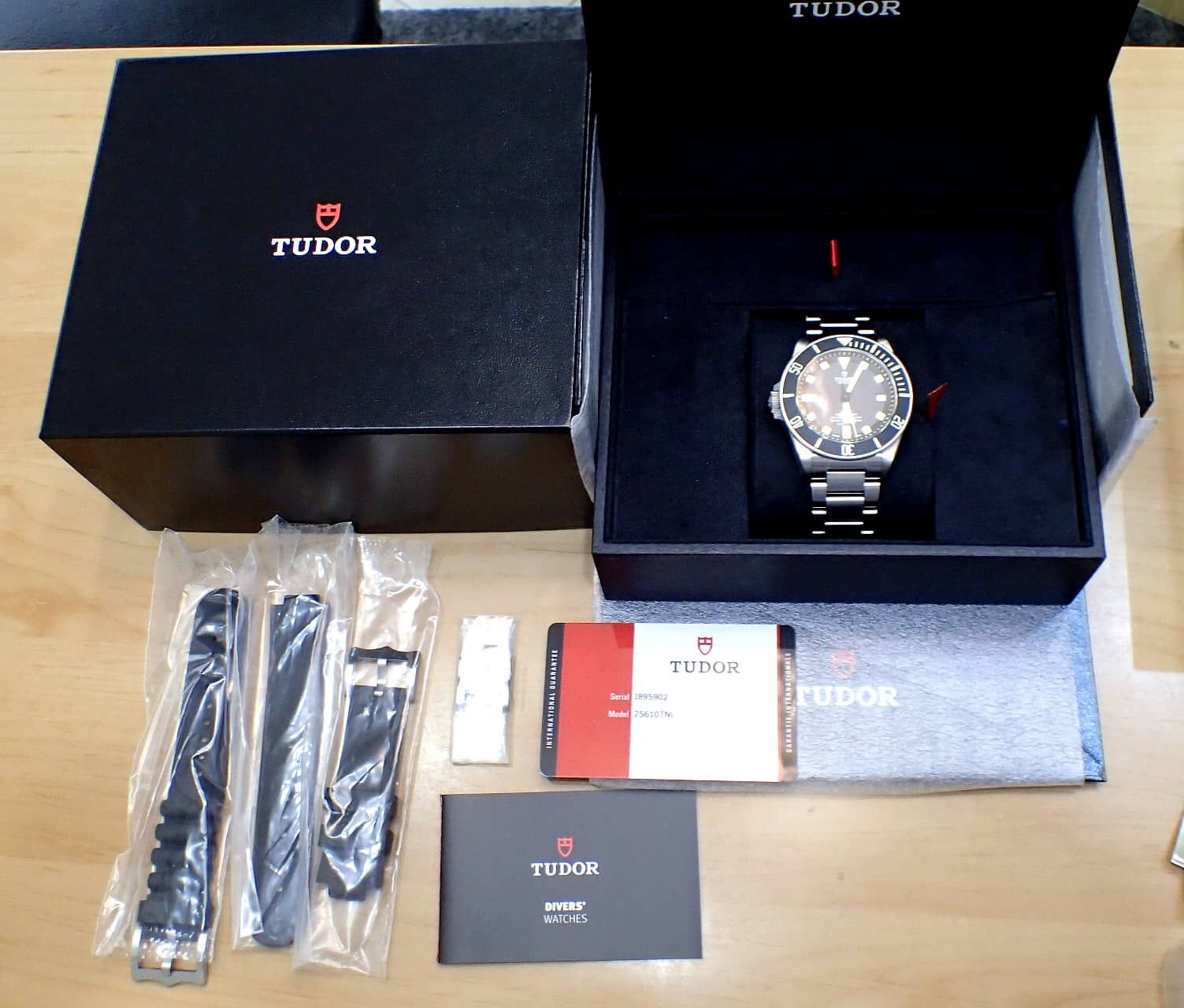 中古品【TUDOR】チューダー ぺラゴス LHD レフトハンドドライブ