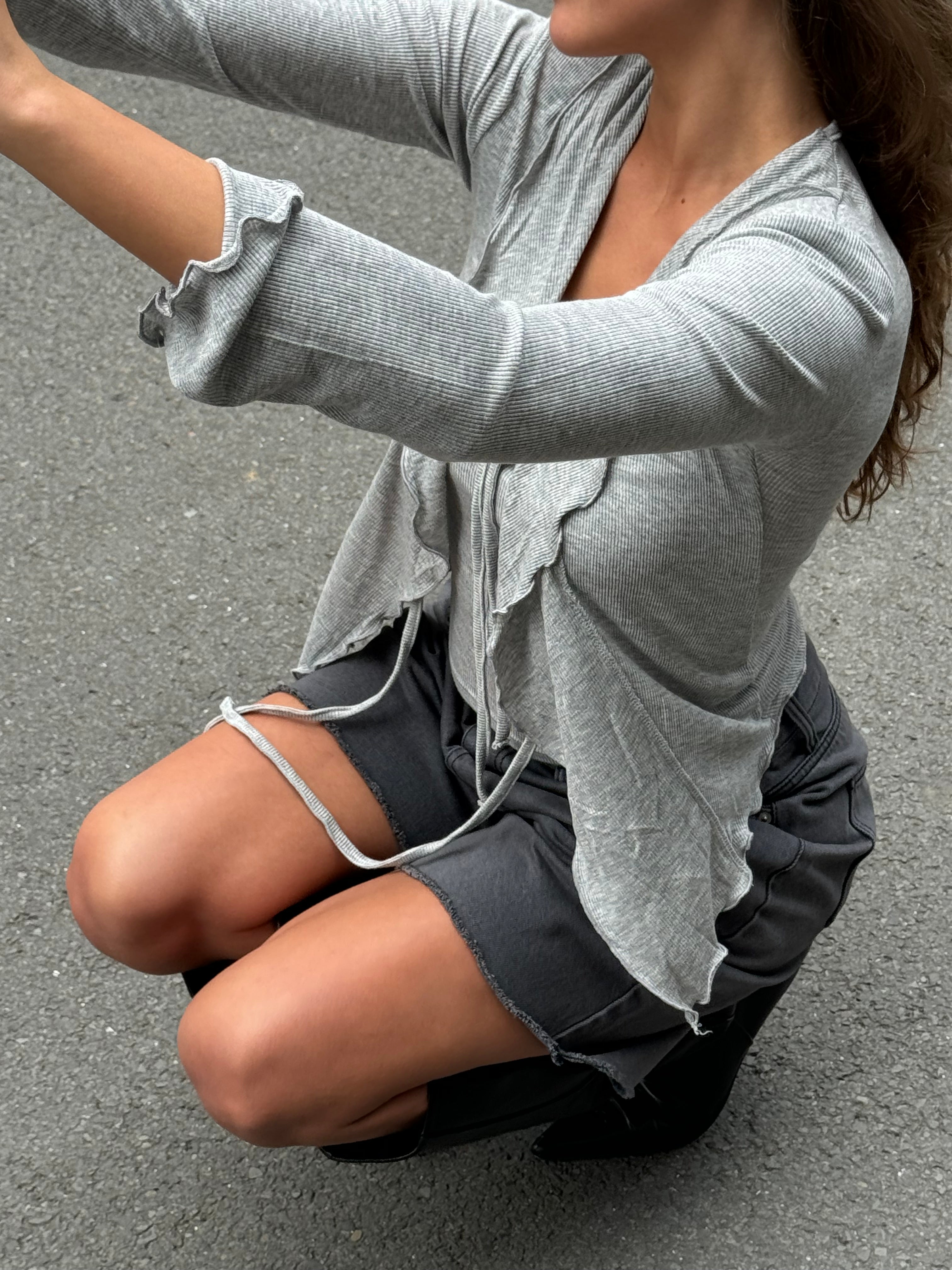 Layered Ruffled Ribbon Cardigan Top Grey – The Room Antwerp