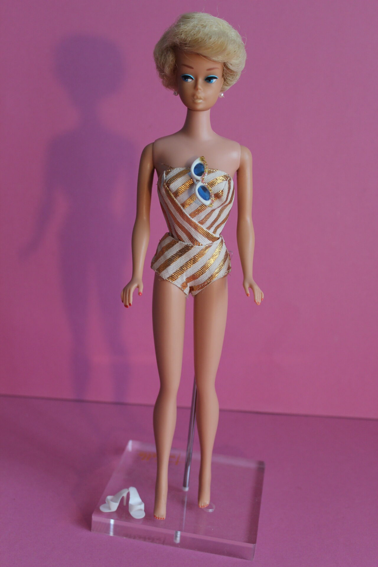 vintage Barbie rare Platinum Sidepart Bubblecut & original Box