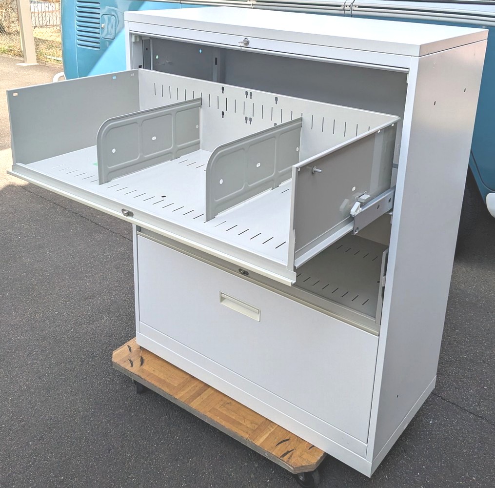 楽天市場】【中古】 ナイキ 3段キャビネット ホワイト色上段、中段は