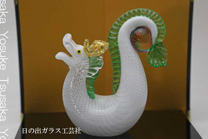 楽天市場】「ガラスの干支 辰 平和を願う」干支の辰の置物 2024年干支