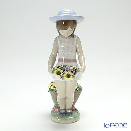 楽天市場】【ポイント10倍】リヤドロ スカートに花いっぱい(スペシャル