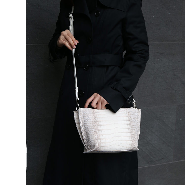 楽天市場】ヒマラヤ クロコダイル 2WAY バッグ 日本製 センター取り