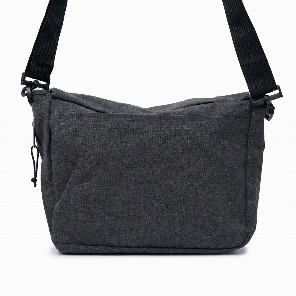 楽天市場】【30％OFF！3/4 20時〜】イーストパック ショルダーバッグ