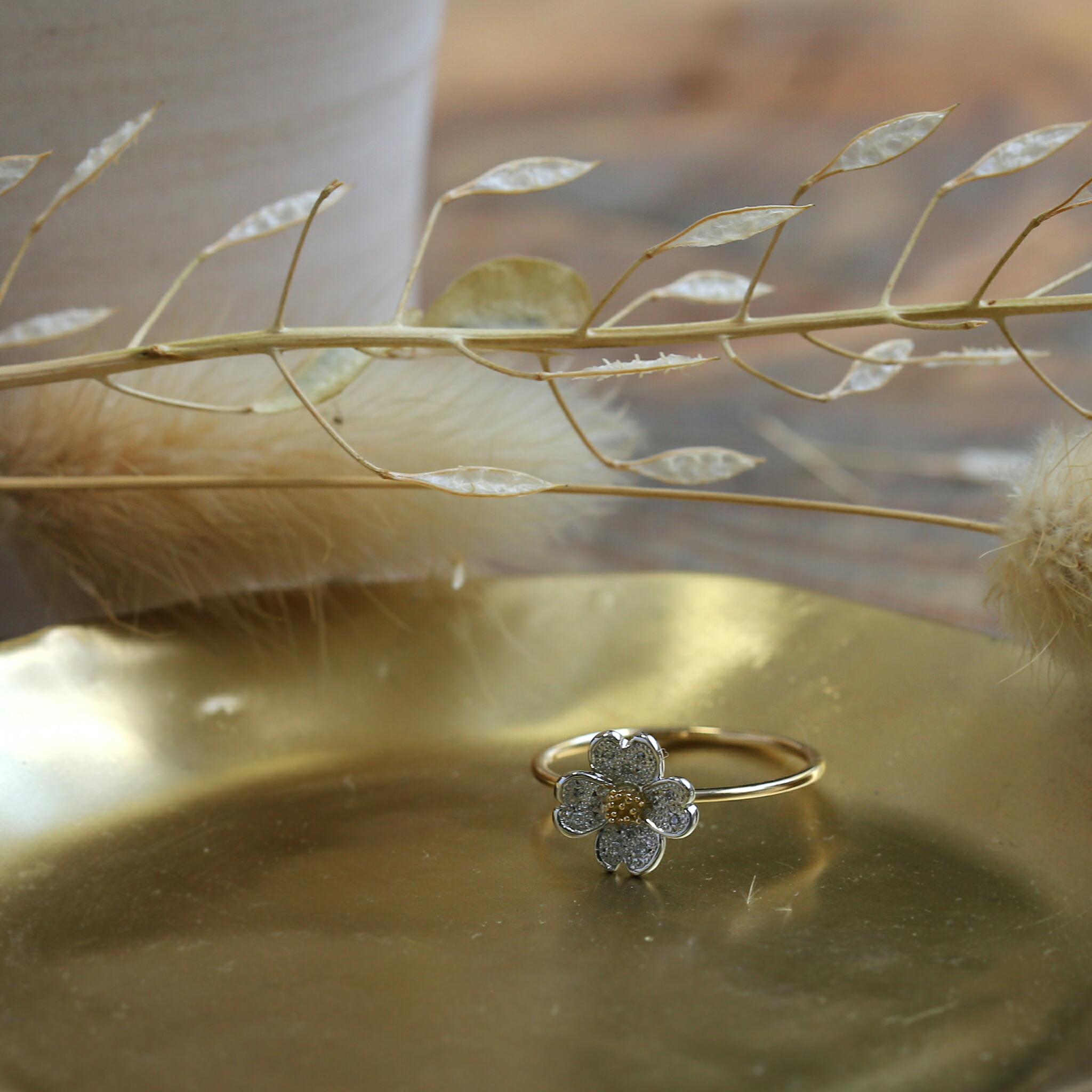 楽天市場】【Flowering / Ring】 Pt900＆K18イエローゴールド 花